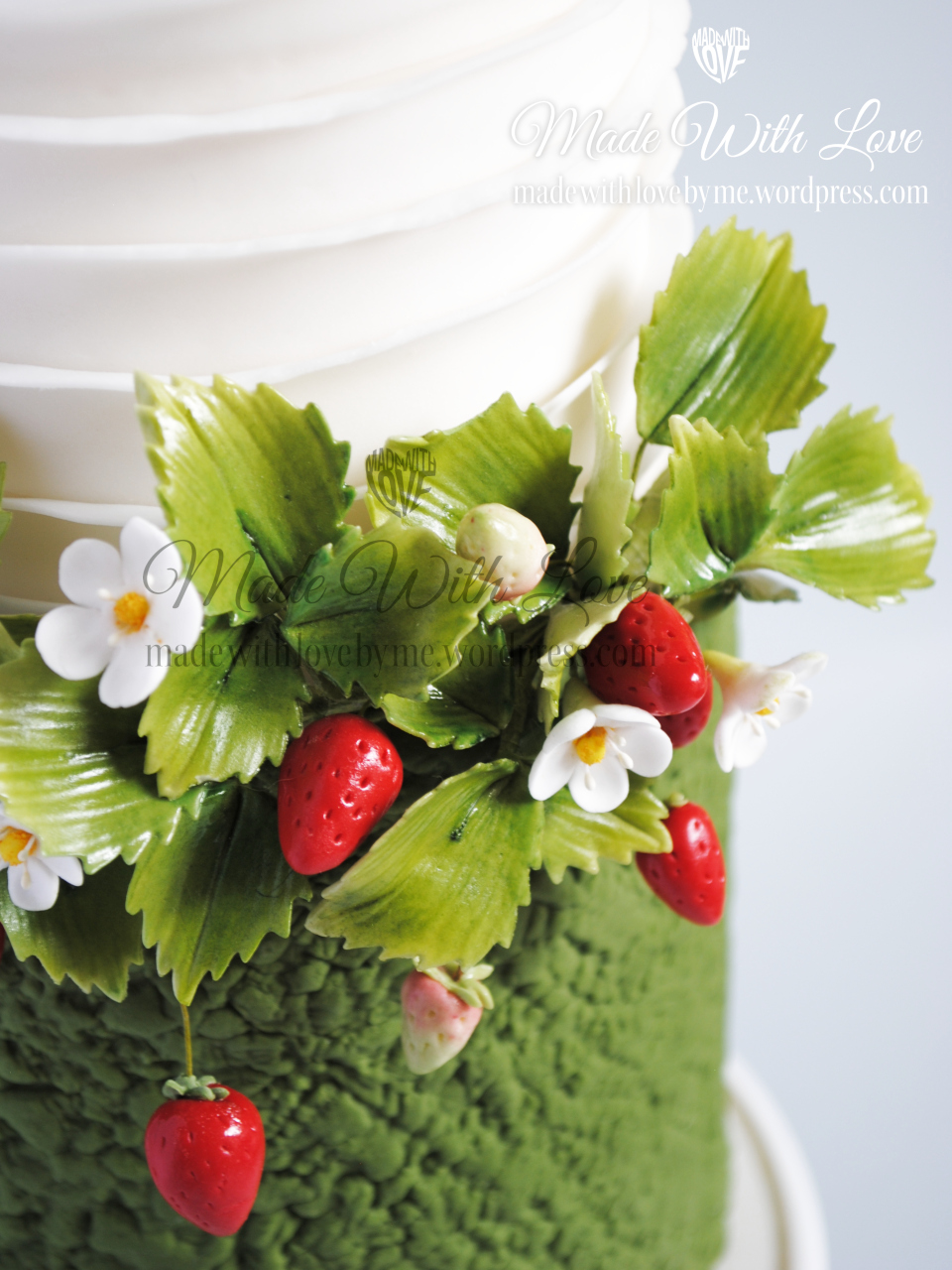 Strawberries & Cream Cake Close Up
